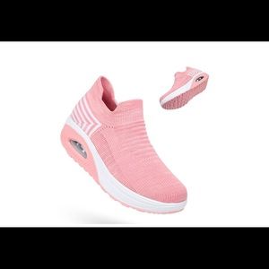 Women walking shoe sock sneaker mesh slip on air cushion size 9.5 pink